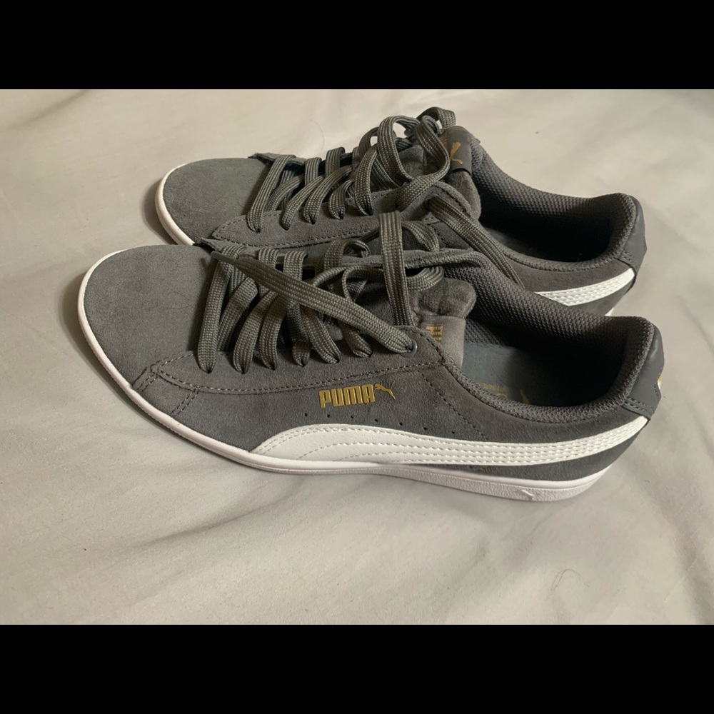 👟2/$30 Great Casual Puma Shoes